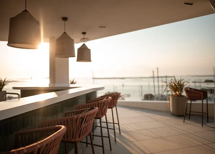 ホテル Laguna Faro - Adults Only 4*