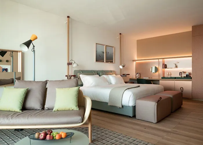 ホテル Laguna Faro - Adults Only 4*